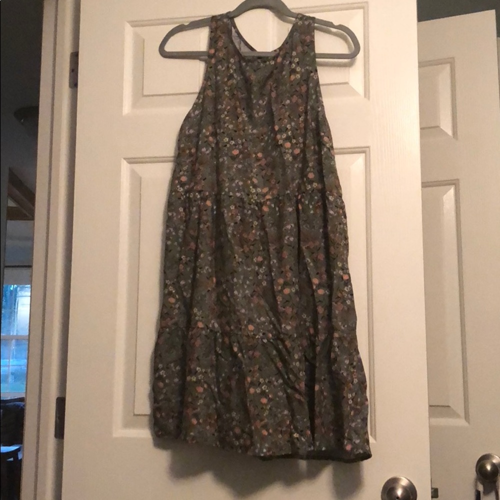 Old navy green dress with flowers